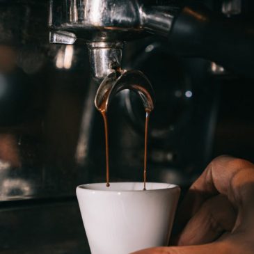 Commercial espresso machine maintenance